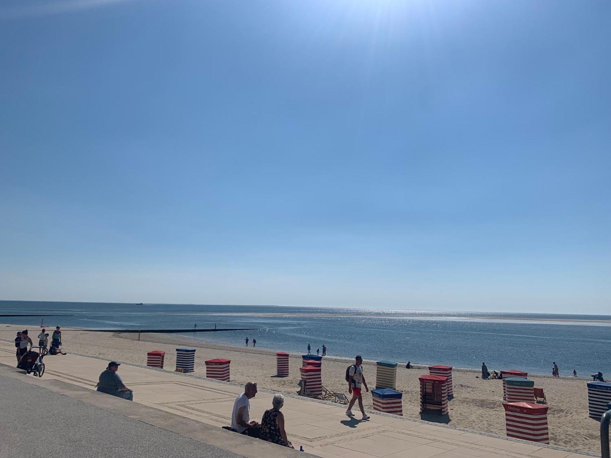 Strandkoje Im Haus Seeblick Bismarckstrasse Borkum Extérieur photo